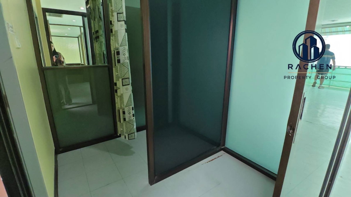 picture Urgent rent!! 4-unit building, 2 floors, location: District 8. - 7/14