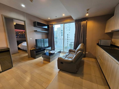 HQ Thonglor by Sansiri ปล่อยเช่า 1 ห้องนอน 1 ห้องน้ำ ใกล้ BTS ทองหล่อ ตกแต่งสวย ส่วนกลางดี พร้อมเข้าอยู่