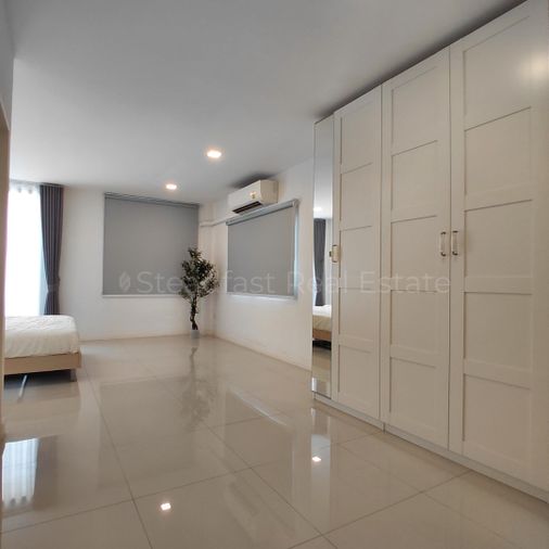 ให้เช่าทาวน์โฮม 3 ห้องนอน 23.7 ตร.ม. 94.8 ตร.ว. เดอะบลิซ แอท ทเวนตีไฟฟ์