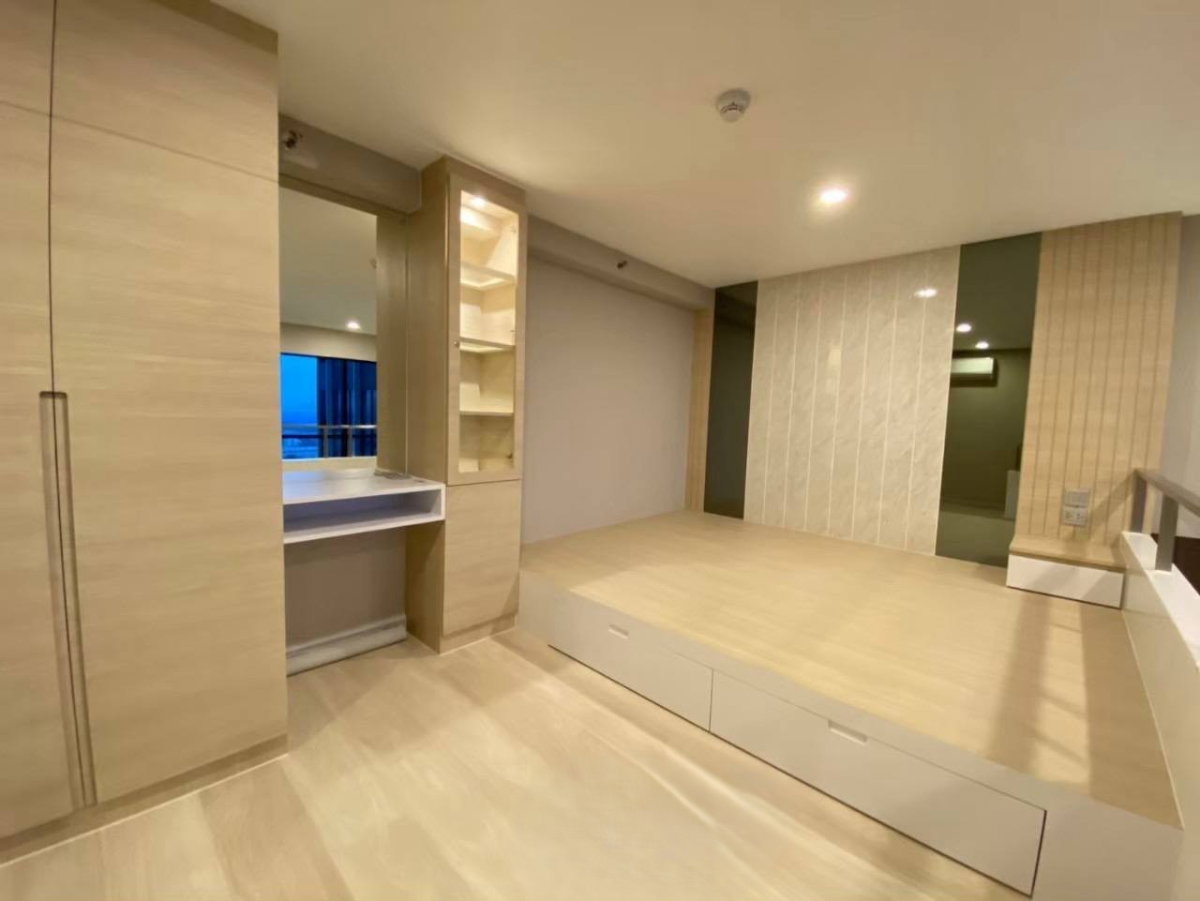 รูป Knightsbridge Prime Sathorn【𝐑𝐄𝐍𝐓】🔥ตกแต่งสไตล์โมเดิร์น เพิ่มความพรีเมียมให้ทุกมุมของห้อง🔥 ติดต่อไลน์ไอดี: @hacondo - รูปที่ 1/5