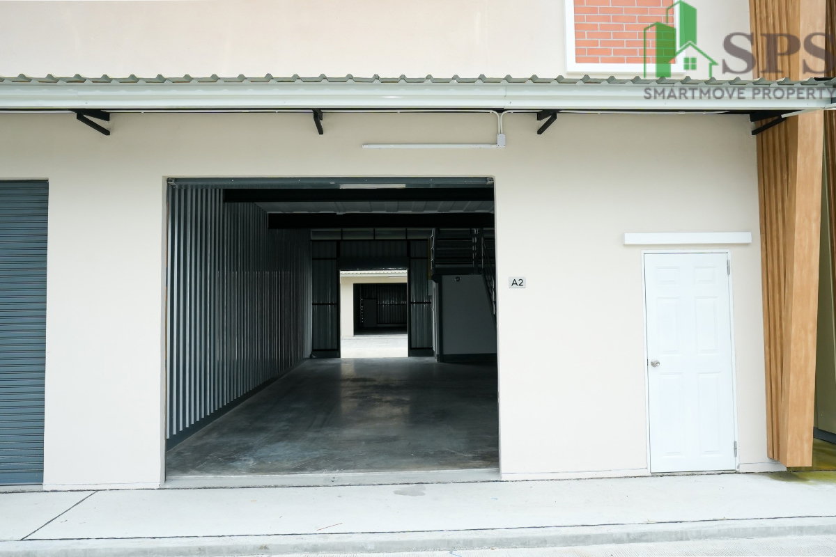 รูป สำนักงาน + โกดังให้เช่า ใกล้ รถไฟฟ้าสายสีเหลือง สถานีศรีนุชเพียง 800 ม. - รูปที่ 2/25