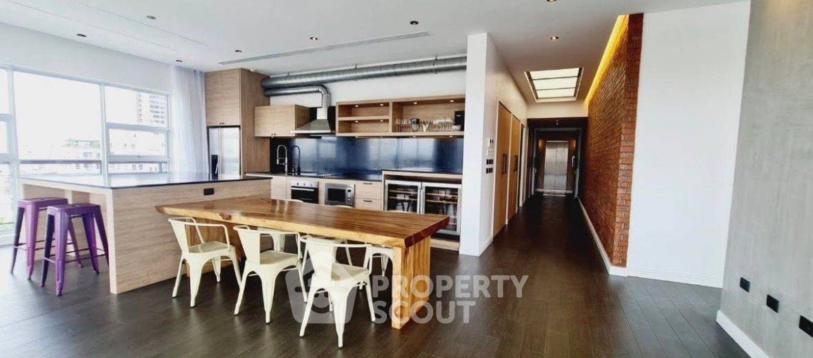 รูป คอนโด 4 ห้องนอน 255 ตร.ม. Penthouse Condominium ใกล้ BTS พระโขนง (ID 3247625) - รูปที่ 5/10