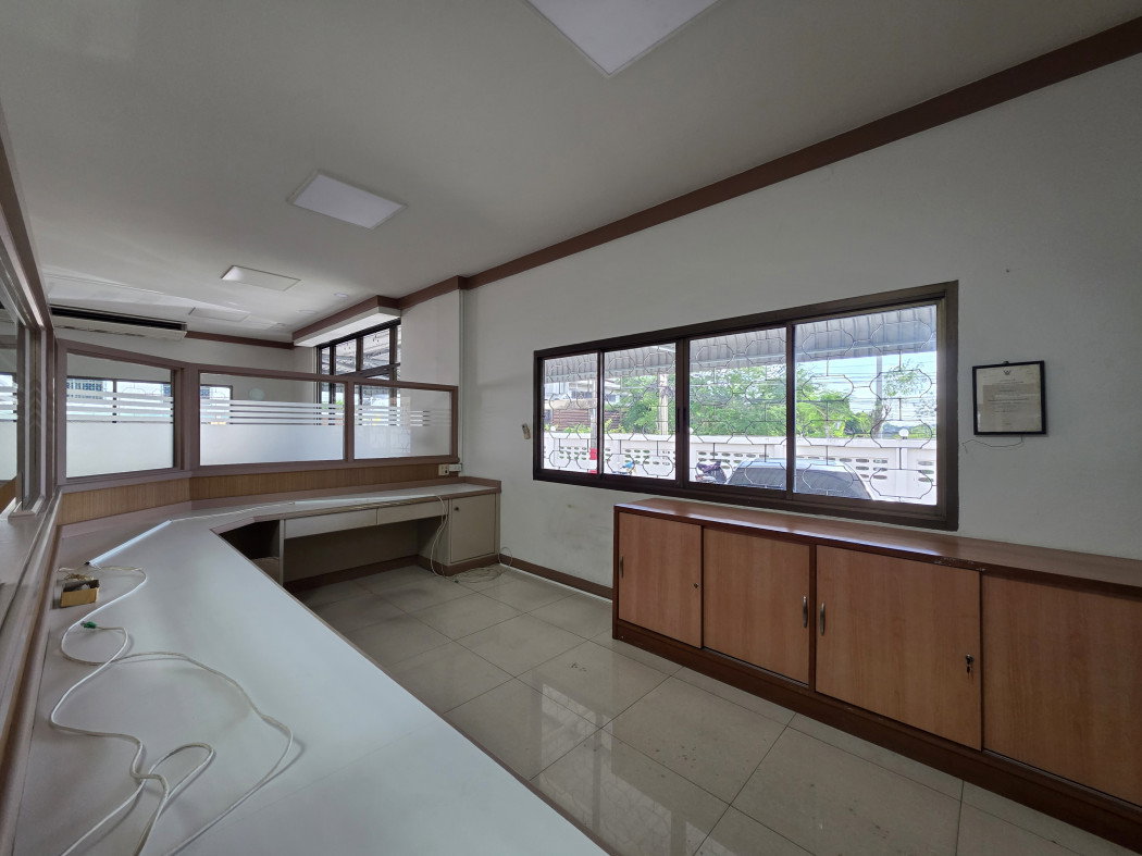 รูป ขายโรงงานพร้อมใช้งาน 2-2-0 ไร่ พื้นที่ใช้สอย 5,500+ ตร.ม. มีใบ รง.4 ใกล้นิคมบางพลี - รูปที่ 2/10