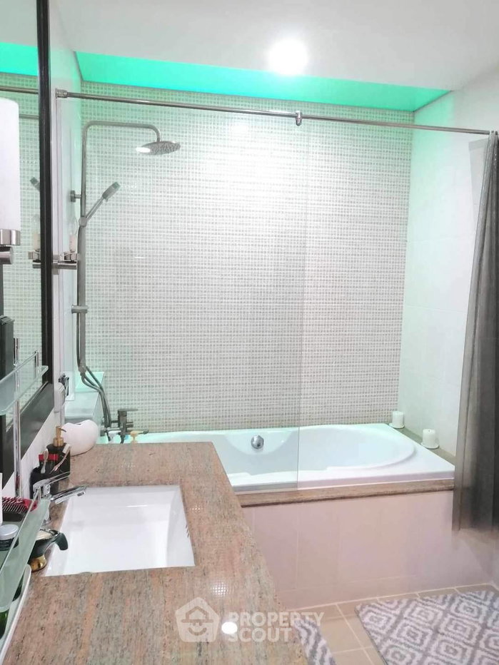รูป คอนโด 2 ห้องนอน ขนาด 199 ตร.ม. Sunrise Beach Resort And Residence (ID 2058030) - รูปที่ 18/24