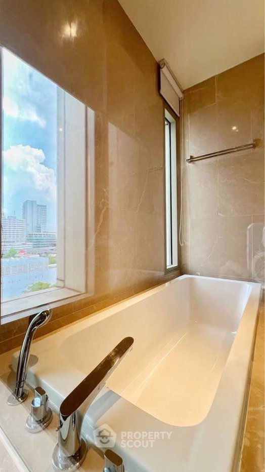 รูป 103 ตร.ม. 2 ห้องนอน Magnolias Waterfront Residences ใกล้ BTS สะพานตากสิน (ID 3250366) - รูปที่ 9/26