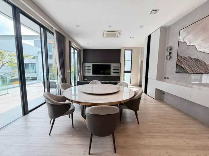 4-bed house for rent, 426 sqm, 86 sq wah, VIVE Krungthep Kreetha