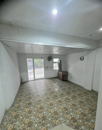 ขายทาวน์โฮม 3 ห้องนอน 200 ตร.ม. 20 ตร.ว. บ้านกลางเมือง พระราม 9 ซอย 43