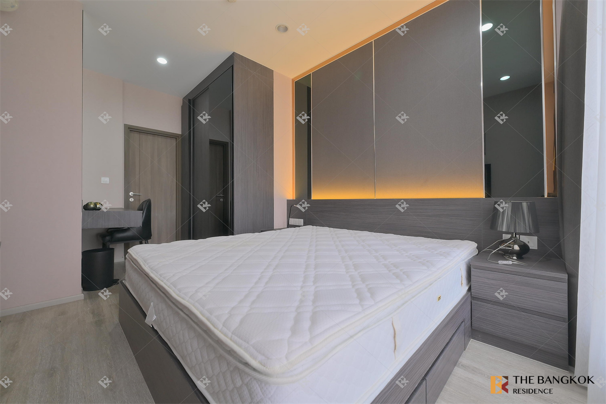 picture Ideo Mobi Asoke Comfortable and Ready to Move-in near MRT Phetchaburi Station - 7/10