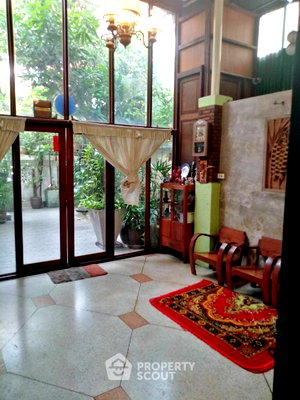 ขายบ้านเดี่ยว : บ้าน 3 ห้องนอน เลี้ยงสัตว์ได้ พื้นที่ 204 ตร.ม. วงศ์สว่าง ใกล้ MRT บางซ่อน 200 ม. (ID 1388272)