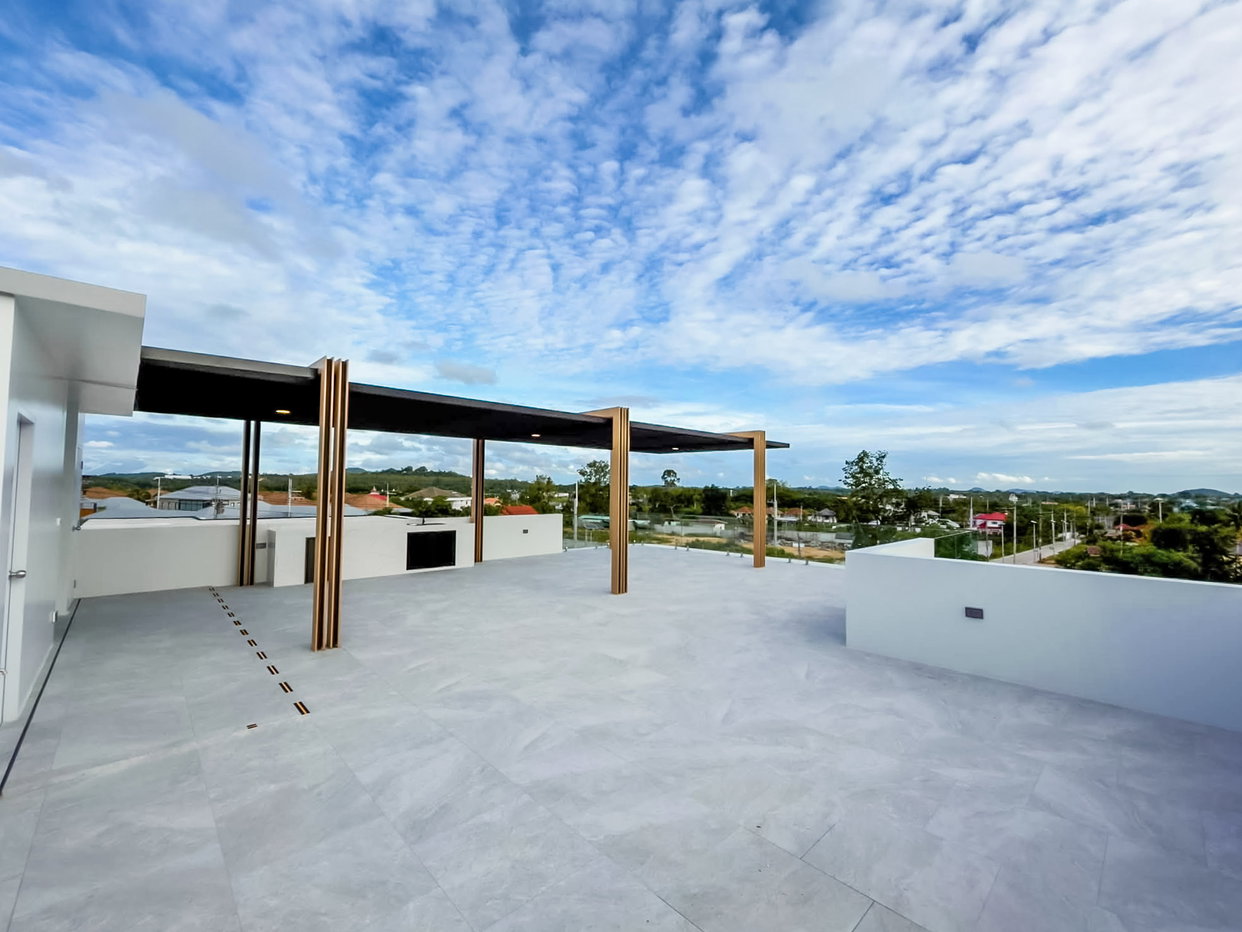รูป 5 Bedroom Ultra Luxury Pool Villa for Sale Mabprachan Pattaya - รูปที่ 24/28