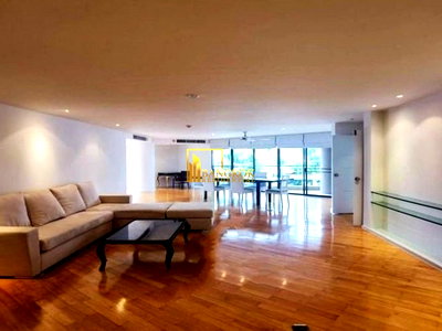 เช่ากิจการ พร้อมพงษ์ : Extremely Spacious 3 Bed Luxury Apartment in Phrom Phong - BR0404AP