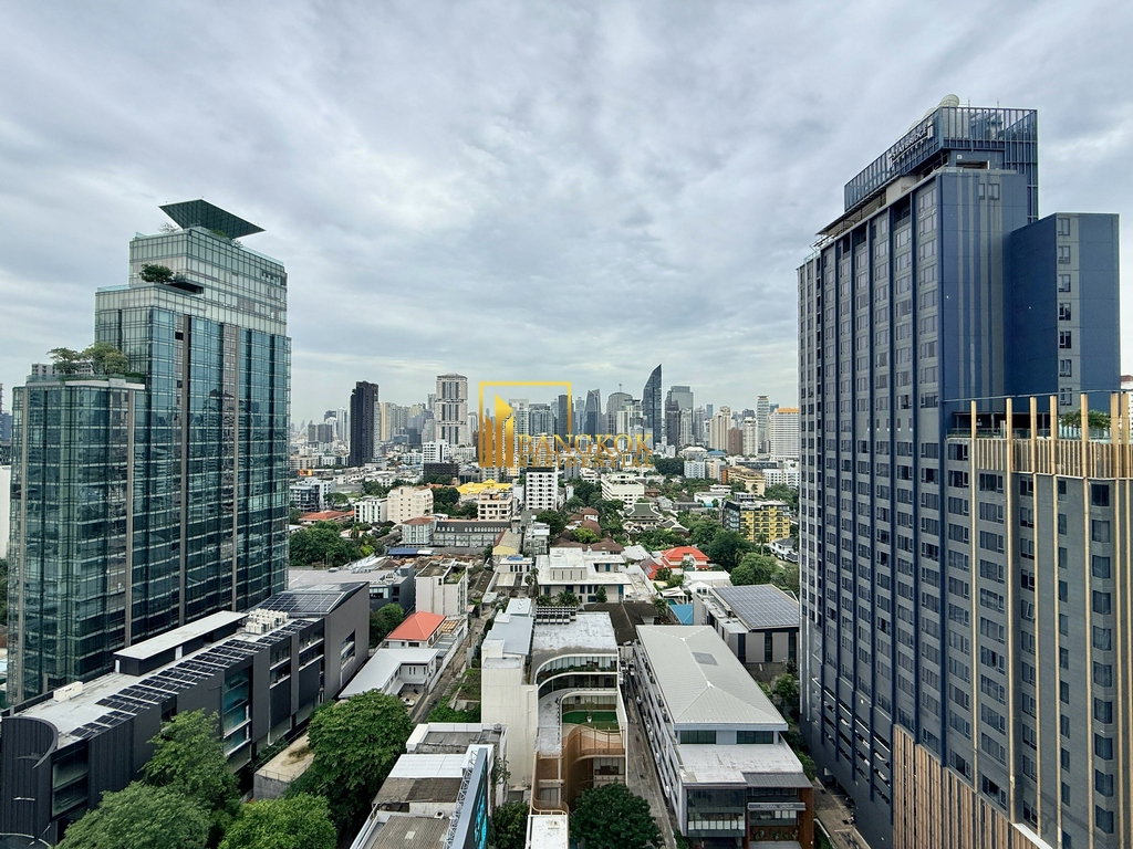picture Stunning 4 Bedroom Duplex Penthouse Apartment in Thonglor - BR0617AP - 8/55