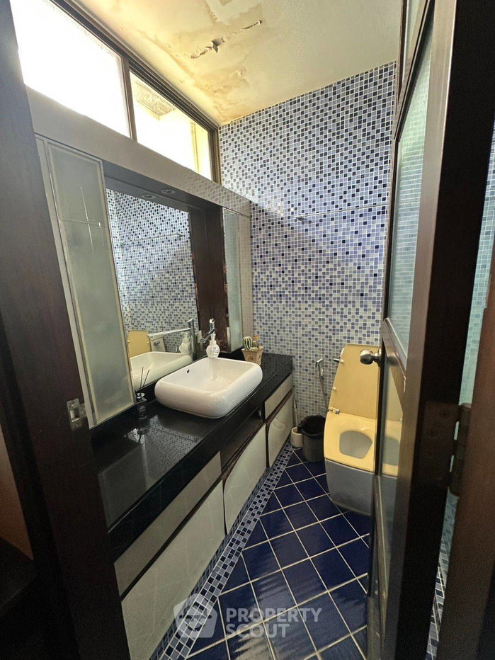 รูป คอนโด 3 ห้องนอน 200 ตร.ม. River House Condominium ใกล้ MRT หัวลำโพง (ID 3247835) - รูปที่ 19/22