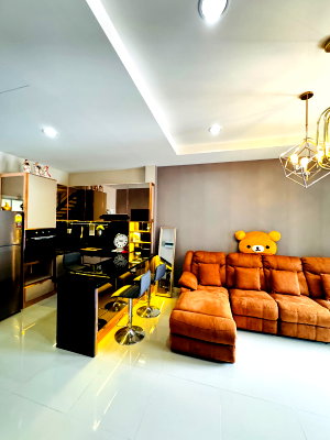 ทาวน์โฮม ถนนสืบสิริ นครราชสีมา : 🏡 ปรับราคาพิเศษ! ทาวน์โฮม 2 ชั้น ทำเลสืบศิริ นครราชสีมา จาก 2,450,000 บาท → เหลือเพียง 2,290,000 บาท 🔥