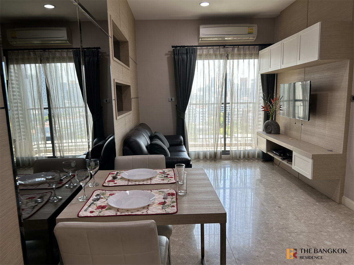 picture The Crest Sukhumvit 34 near BTS Thong Lo Ready-to-move-in Condo, Great Value - 7/10
