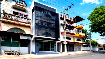 อาคารพาณิชย์ ม.ราชภัฏวไลยอลงกรณ์ ศูนย์กรุงเทพ : ขาย อาคารพาณิชย์ ซอยร่มเกล้า 21 รีโนเวทใหม่สไตล์โมเดิร์น 150 ตรม. เหมาะทำออฟฟิศ-สตูดิโอ ทำเลดีใกล้สุวรรณภูมิ สจล. เพียง 1.xx ล้าน⁠ เท่านั้น