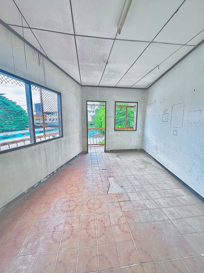 รูป 🏢🔥 ขายตึกแถว 3 ชั้นครึ่ง ใจกลางเมืองโคราช 🔥🏢 📍เมืองนครราชสีมา 💰 ราคา 11,900,000 บาท ปรับลดเป็น 10,500,000 บาท ⭐ ทำเลใจกลางเมือง | เหมาะทำธุรกิจ - รูปที่ 24/47