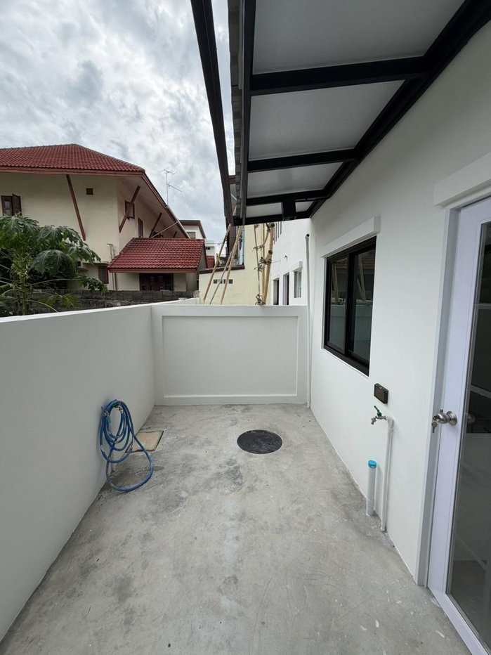 รูป ทาวน์โฮม4 ชั้น ซอยลาดพร้าว 110 ถนนลาดพร้าว รีโนเวทใหม่ทั้งหลัง ทำเลดี ใกล้เดอะมอลล์บางกะปิ  - รูปที่ 12/40