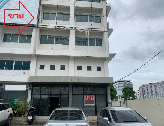 รูป ขายอาคารสำนักงาน 4.5 ชั้น 2 คูหาตีทะลุ ริมถนนรามคำแหง ด้านหน้ารถไฟฟ้าสายสีส้ม / จอดรถหน้าอาคารได้ 6-8 คัน / ขายราคาพิเศษ / ติดรถไฟฟ้า สายสีส้ม - รูปที่ 14/17