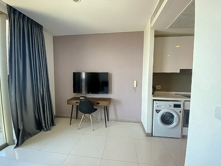 รูป Studio Condo for Sale The Riviera Wongamat Beach City View - รูปที่ 3/6