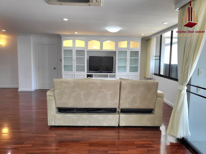 3-bed condo for rent, 194 sqm, Acadamia Grand Tower