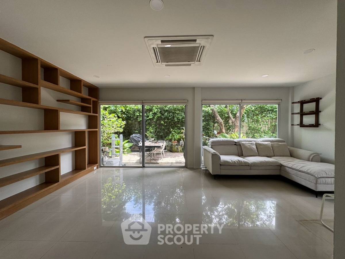 รูป บ้านเดี่ยว 3 ห้องนอน ในโครงการ Noble Geo Watcharapol ทำเลท่าแร้ง (ID 3247589) - รูปที่ 4/43