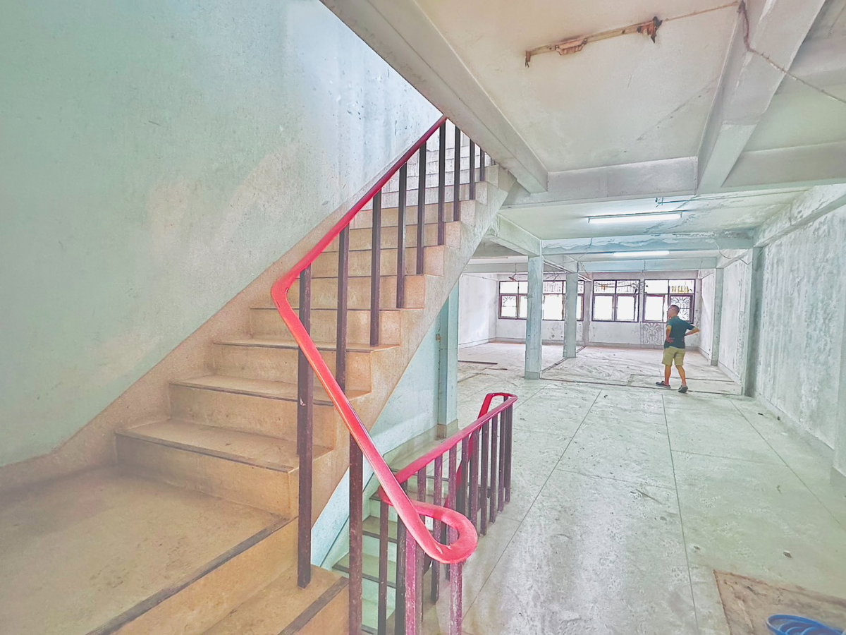 รูป 🏢🔥 ขายตึกแถว 3 ชั้นครึ่ง ใจกลางเมืองโคราช 🔥🏢 📍เมืองนครราชสีมา 💰 ราคา 11,900,000 บาท ปรับลดเป็น 10,500,000 บาท ⭐ ทำเลใจกลางเมือง | เหมาะทำธุรกิจ - รูปที่ 25/47