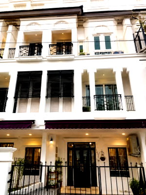 ทาวน์โฮม ทรู ดิจิทัล พาร์ค : 🔥ขายทาวน์โฮมใหม่ 3 ชั้น 🏡 ลีออง สุขุมวิท 62 | Leon Sukhumvit 62 | BTS บางจาก