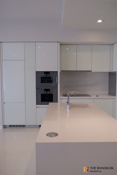 Vittorio Sukhumvit 39 near BTS Phrom Phong