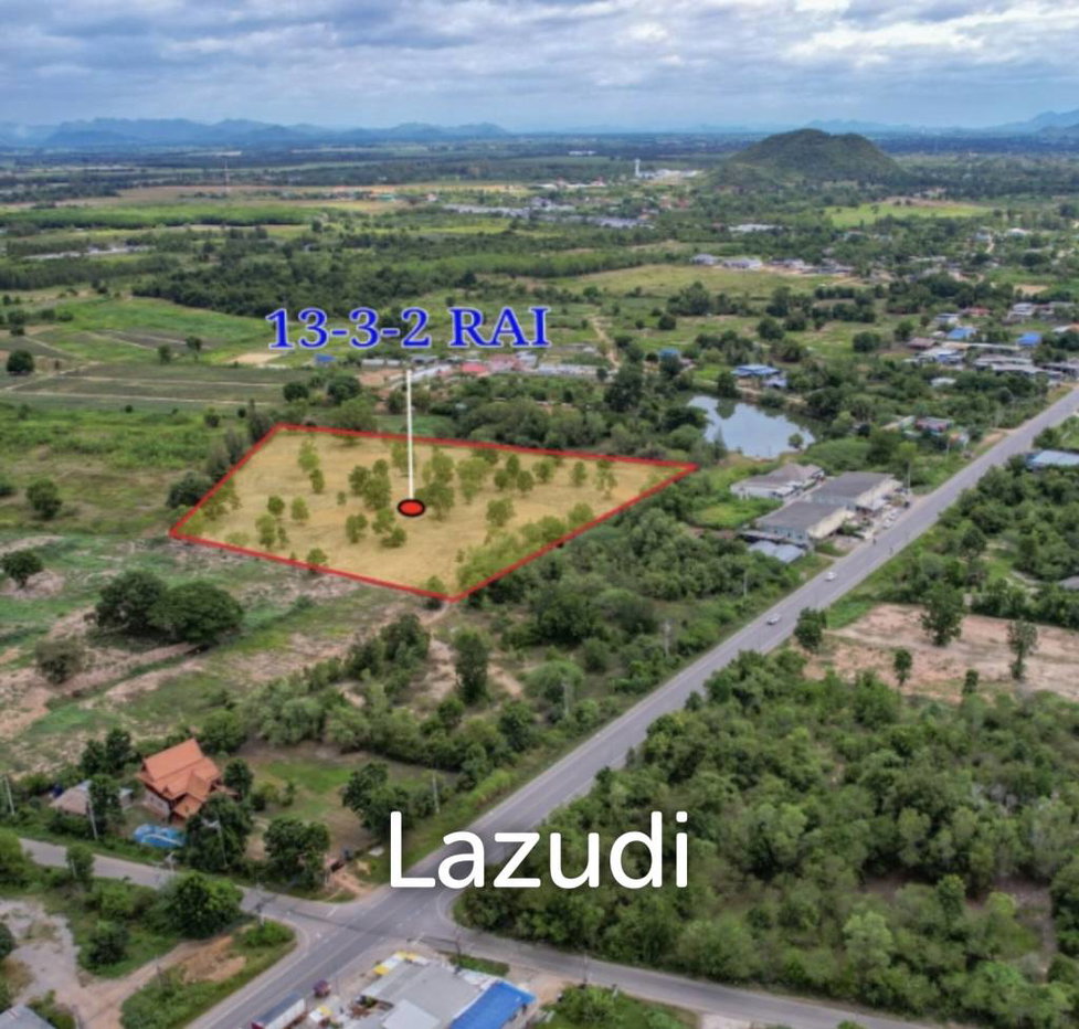 picture THAP THAI : 22,000 sqm prime land at 1.5M per rai - 1/3