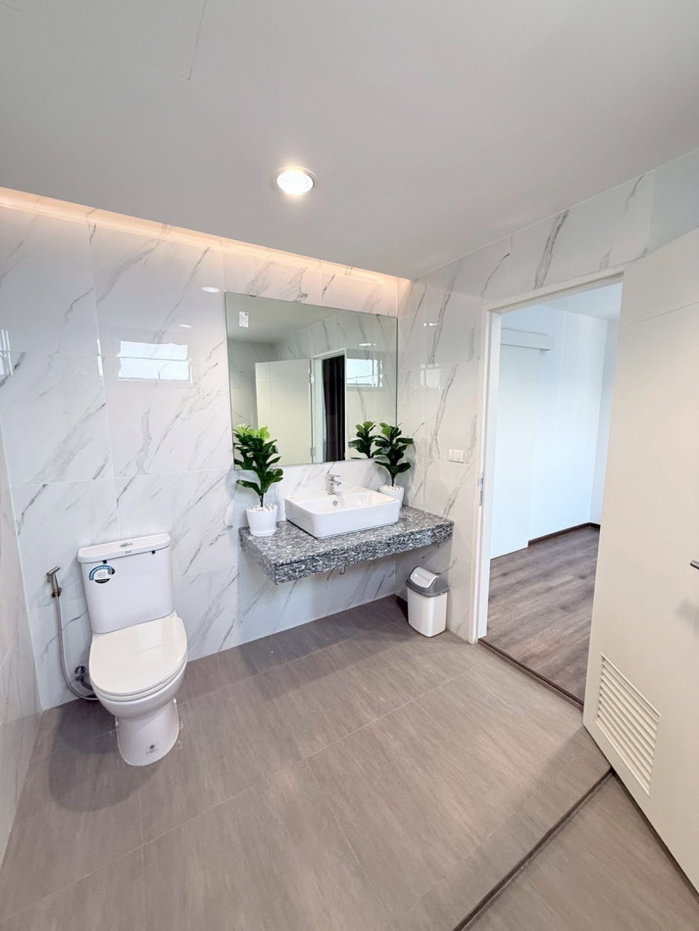 รูป ให้ เช่า Home Office 4 ชั้น โครงการ 128 Possible Private Home Office 3 ห้องนอน 3 ห้องน้ำ ค่าเช่า 40,000 บาท-เดือน - รูปที่ 12/12