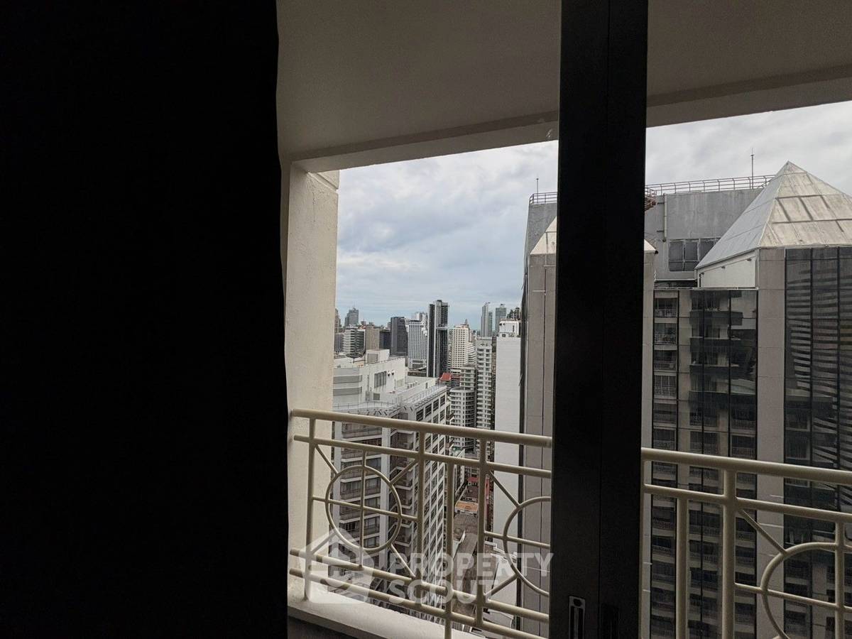 picture 36th-Floor 2-BR At Asoke Place, 300m To MRT Sukhumvit (ID 3085744) - 9/16