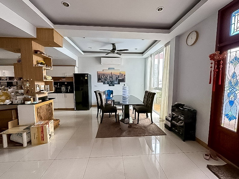 รูป Premium 5 Bedroom Pool Villa for Sale Thepprasit 2 Storey - รูปที่ 3/8