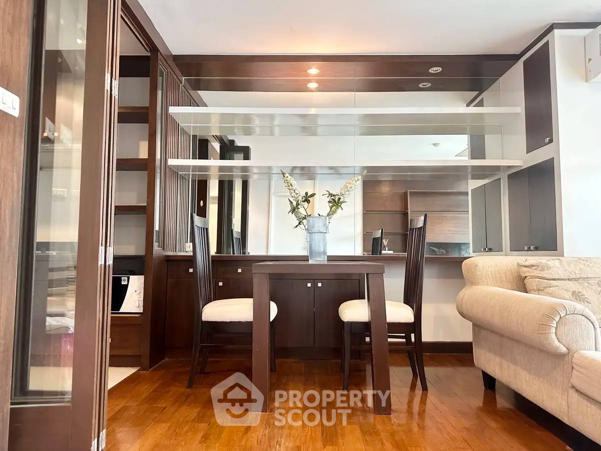 รูป ใกล้ BTS ราชดำริ 200 ม. คอนโด 1 ห้องนอน ชั้น 22 The Royal Place 2 (ID 3247877) - รูปที่ 2/10