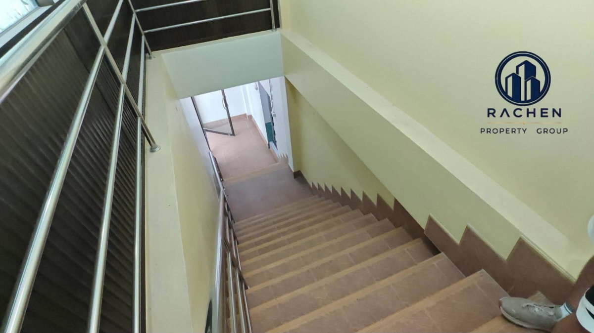 picture Urgent rent!! 4-unit building, 2 floors, location: District 8. - 8/14