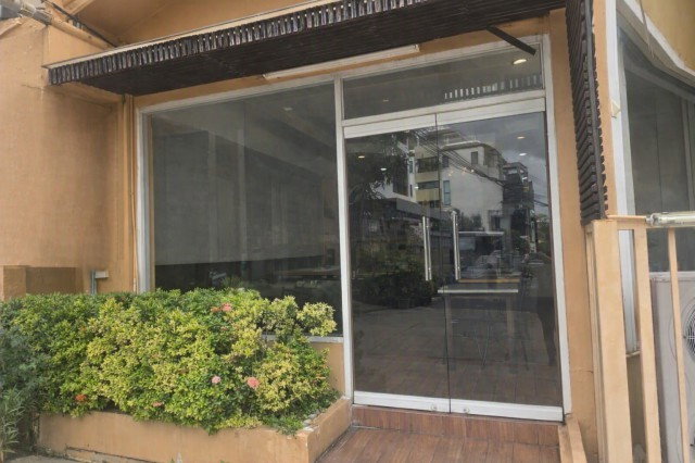 รูป BTSเซนต์หลุยส์ 723ม. อัสสัมชัญประถม สาทร9-15 ABAC ยานนาวา นราธิวาส 2-10 ให้เช่าพื้นที่ร้านค้า .60 ตร.ม. ทำร้านอาหาร - รูปที่ 1/8