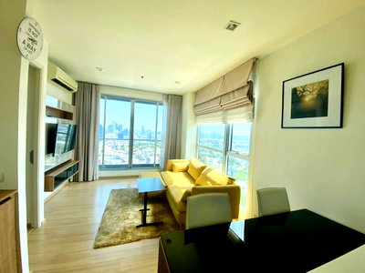 Condos for rent Big C Extra Rama 4 : 🔥Best deal for rent🔥 Private corner room facing south with panoramic view on high floor at Rhythm Sukhumvit 50