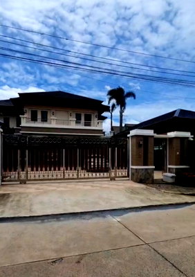 บ้านเดี่ยว ถนนพระราม 2 : บ้านหรูพร้อมสระว่ายน้ำ บนที่ดิน 588 ตร.ว. ทำเลบางบอน