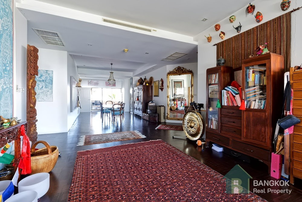 รูป Castle Hill Mansion  l คอนโดสุดหรู 3 ห้องนอน 326 ตร.ม. ใกล้ BTS เอกมัย - รูปที่ 1/23