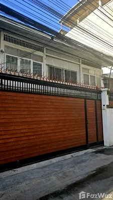 Houses for sale Bangkok : 5 Bedroom House for sale in Suriyawong, Bangkok  6735057