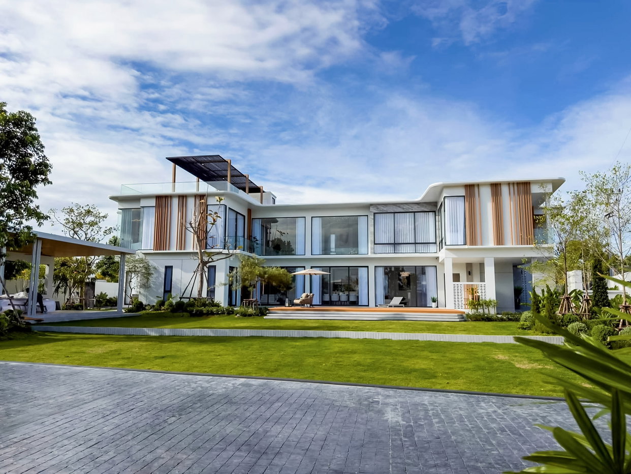 รูป 5 Bedroom Ultra Luxury Pool Villa for Sale Mabprachan Pattaya - รูปที่ 26/28