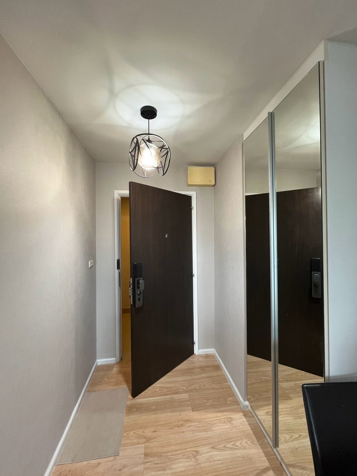 picture FOR RENT — KNIGHTSBRIDGE BEARING - 4/22