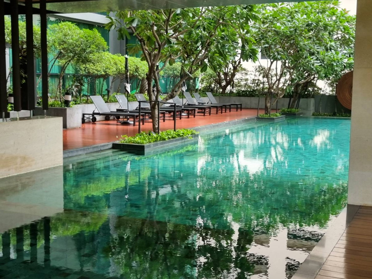 รูป ขาย Rare Green View in Asoke The Room Sukhumvit 21 คอนโดใจกลางเมือง 53.58 ตร.ม ชั้น 5 - รูปที่ 1/22