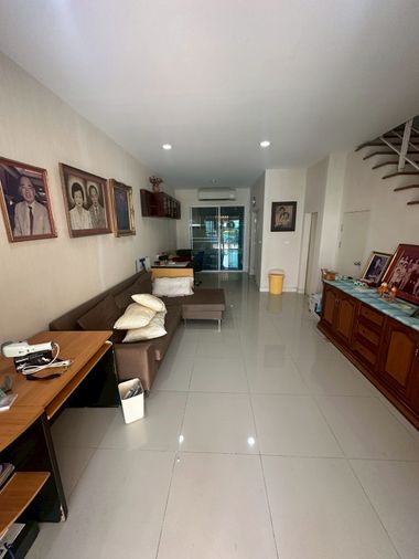 ให้เช่าทาวน์โฮม 3 ห้องนอน 167 ตร.ม. 20 ตร.ว. บ้านกลางเมือง เอสเซ้นส์ สาทร - ตากสิน 2