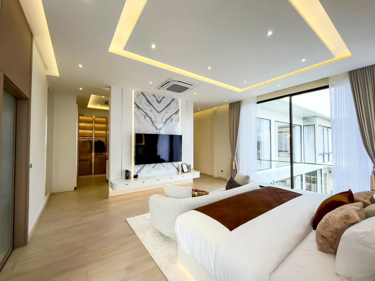 รูป 5 Bedroom Ultra Luxury Pool Villa for Sale Mabprachan Pattaya - รูปที่ 14/28