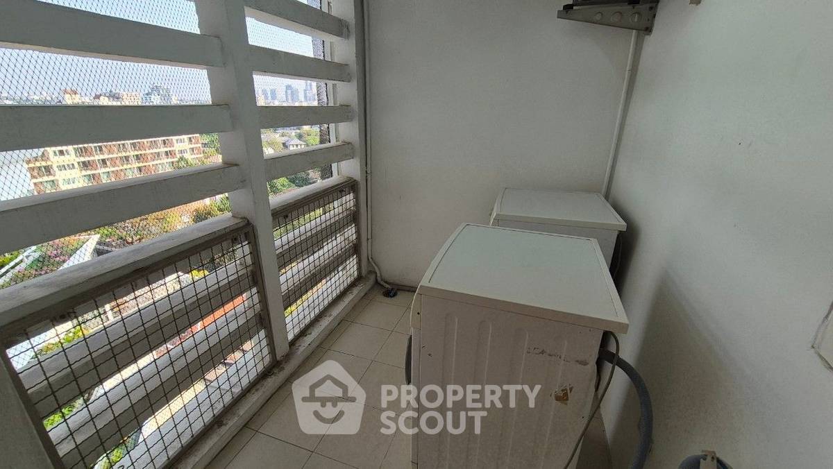 picture Spacious 4-BR 360 Sqm At La Cascade Condominium Near BTS Ekkamai (ID 2030854) - 7/35