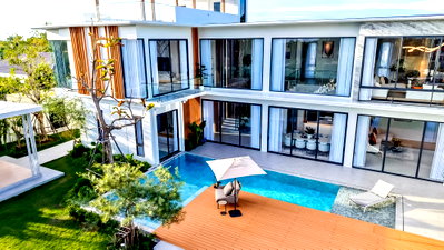 ขายบ้านเดี่ยว : 5 Bedroom Ultra Luxury Pool Villa for Sale Mabprachan Pattaya