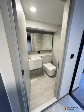 Park Origin Chula-Samyan near MRT Hua Lamphong Station Special Unit, Quality Guaranteed by Top Brands