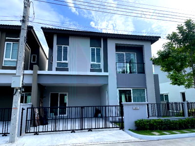 Houses for rent Samut Prakarn : For Rent 2-story Twin house GRANDE PLENO MEGA BANGNA 3 bedroom 3 bathroom