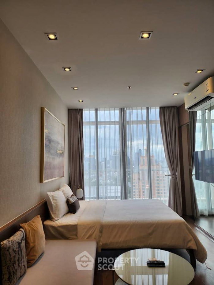 picture 40th-Floor 1-BR Park Origin Phrom Phong | BTS Phrom Phong (ID 2264626) - 1/10